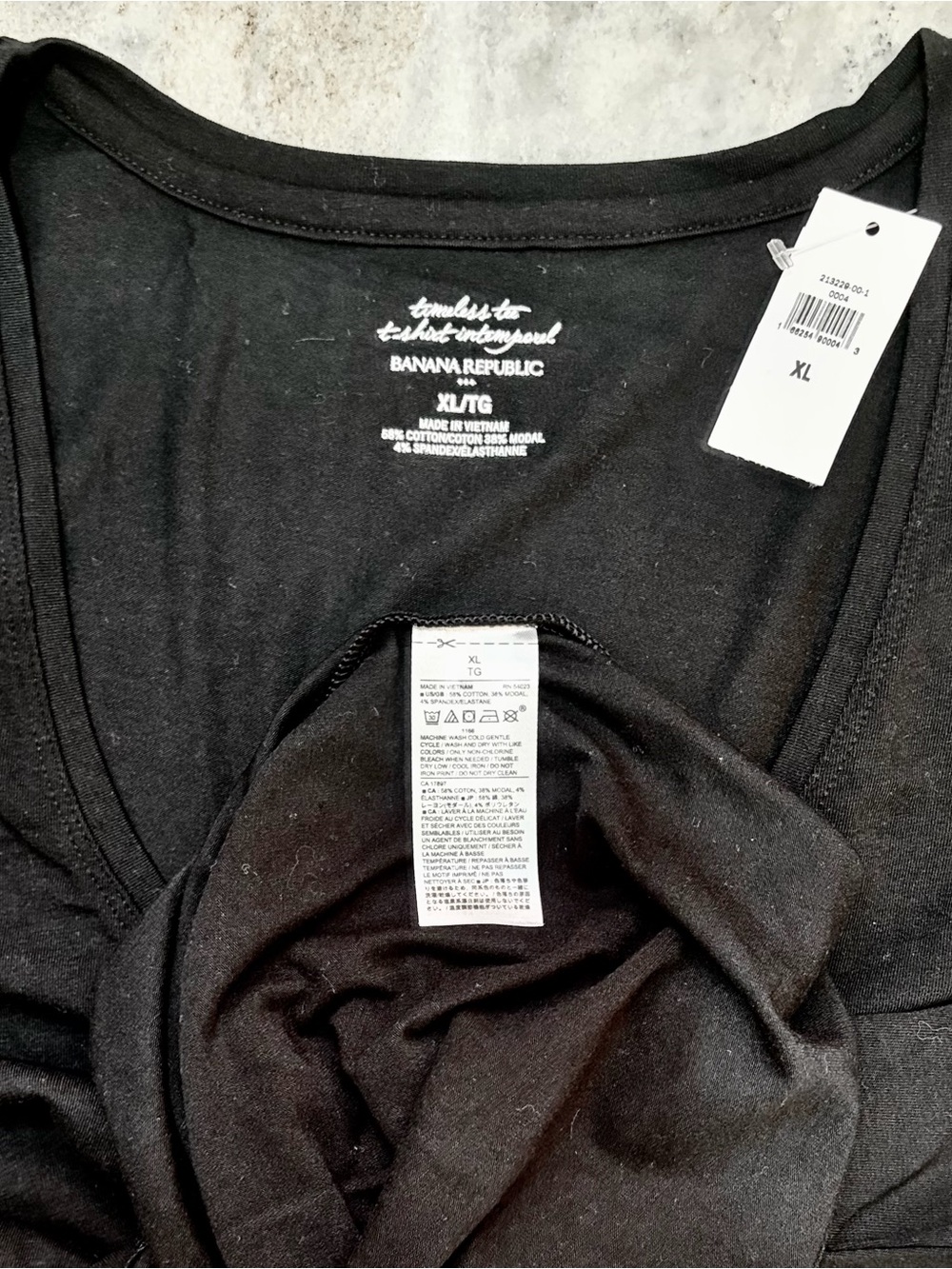 NWT! 🖤 Banana Republic T Shirt - Picture 4 of 5